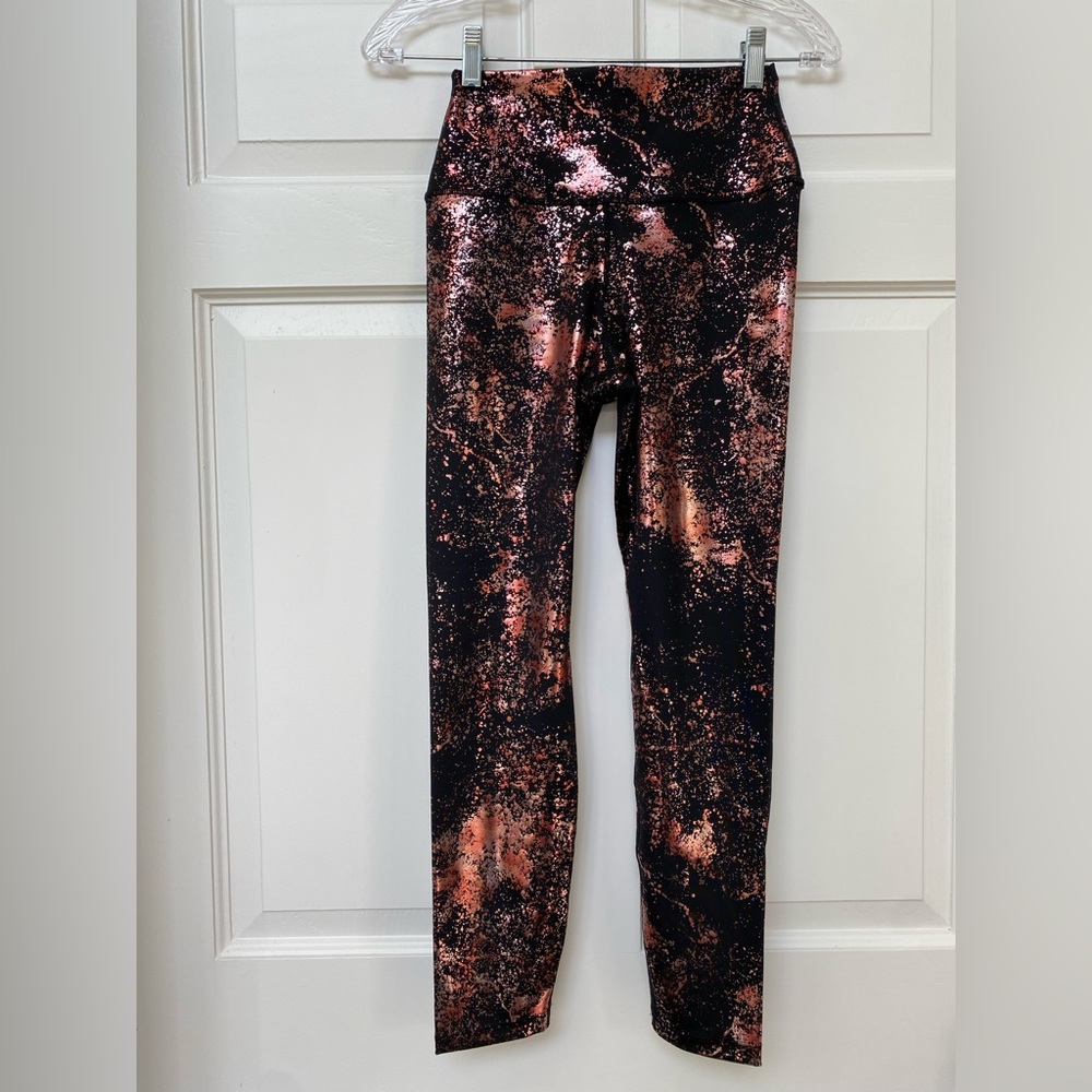 Like new Carbon38 pink/black art foil legging sz S